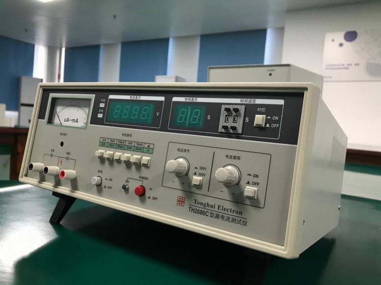 ©����������